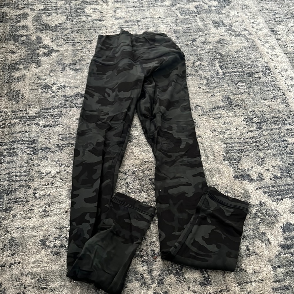 Camo lululemon leggings EUC